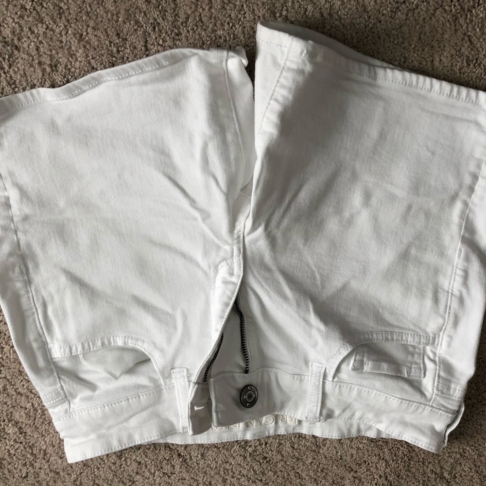 AE White shorts